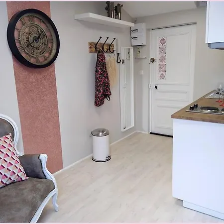 Studio 2g Apartment *